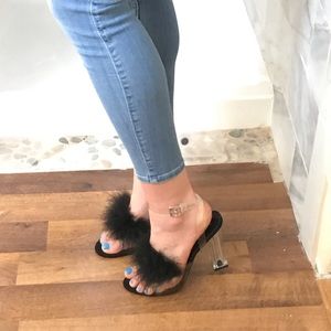 NASTY GAL CUTE FLUFFY CLEAR HEEL SIZE 8.5